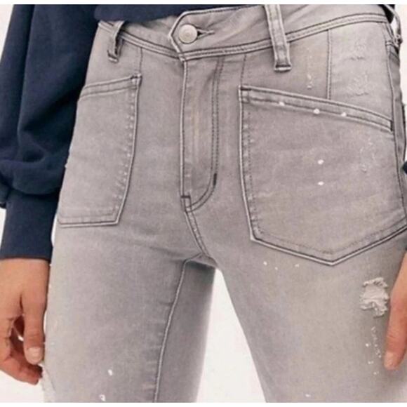 Free People We The Free Jeans Women 28 Gray Denim Paint Splatter Raw Hem Skinny - Picture 3 of 13